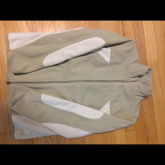 Sweater - Picture 1 of 4